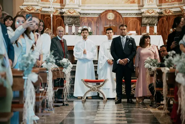 boda dominio vega requena iglesia Maria Angel Salida / Entrada