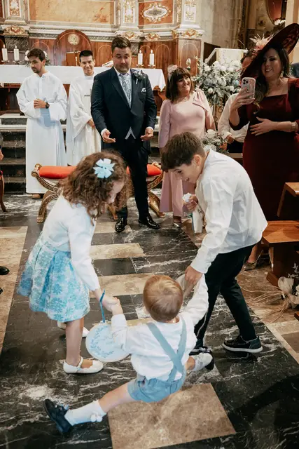 boda dominio vega requena iglesia Maria Angel Salida / Entrada