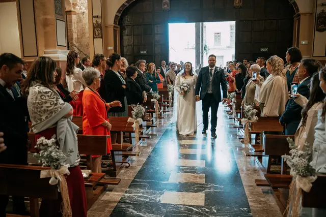 boda dominio vega requena iglesia Maria Angel Salida / Entrada