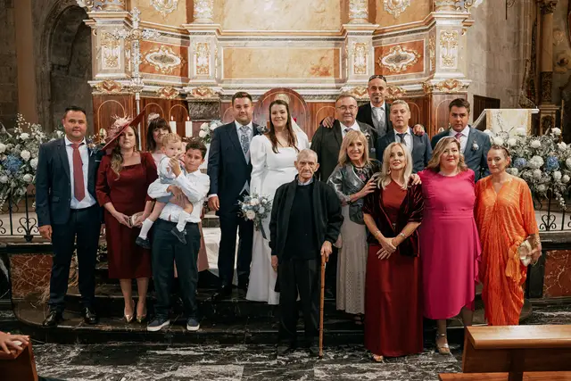 boda dominio vega requena iglesia Maria Angel grupales