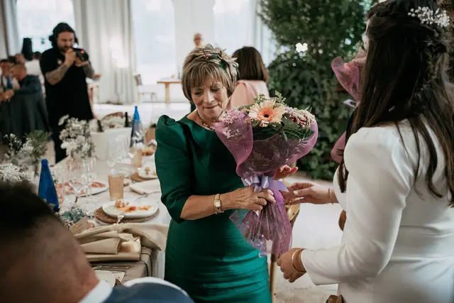 boda dominio vega requena iglesia Maria Angel banquete emotivas