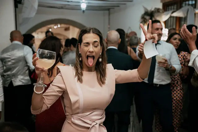 boda dominio vega requena iglesia Maria Angel fiesta portada