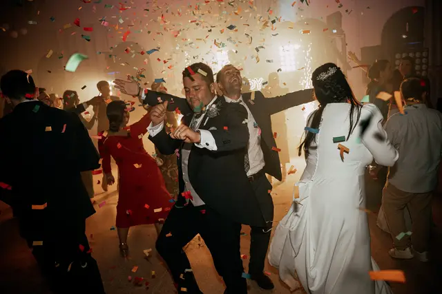 boda dominio vega requena iglesia Maria Angel fiesta portada