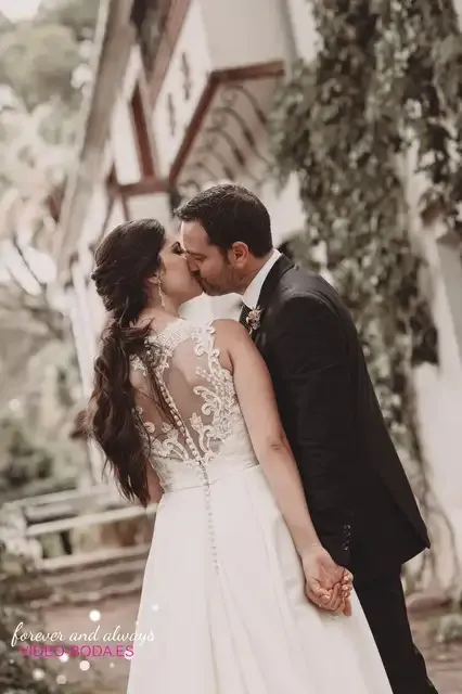 boda masia del carmen Laura Julian sesion pareja