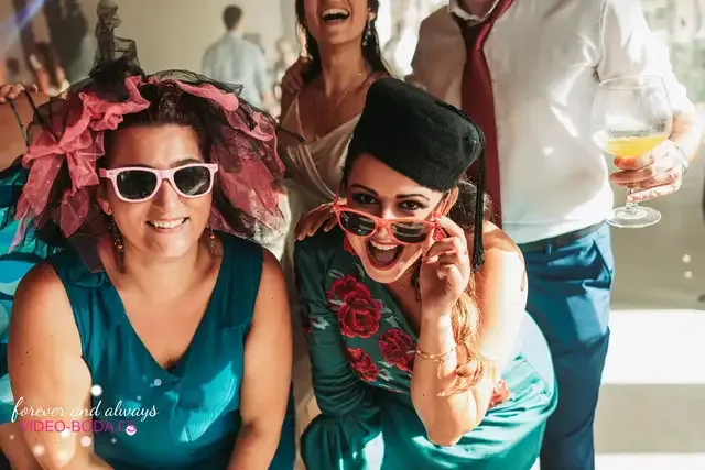 boda masia del carmen Laura Julian fiesta photocall