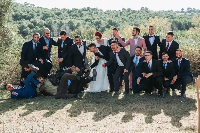 boda masia niñerola maria cristian coctel grupales