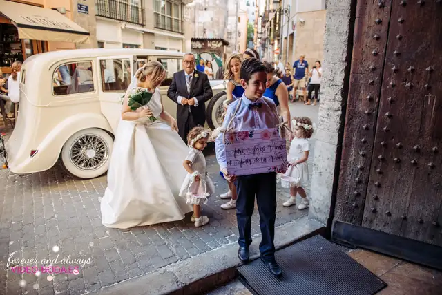 Ceremonia religiosa de Paula y Adrián en Santa Catalina