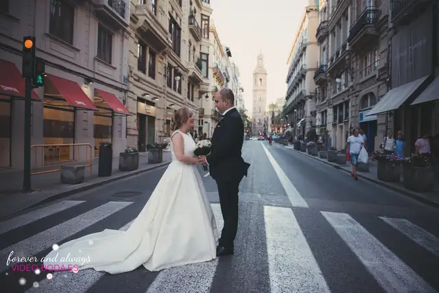Reportaje de pareja de Paula y Adrián por Valencia