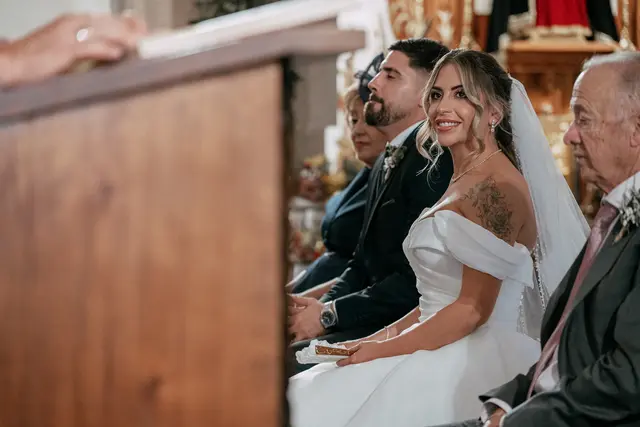 Boda de Ángela y Fernando en Bodegas Emilio Clemente ceremonia