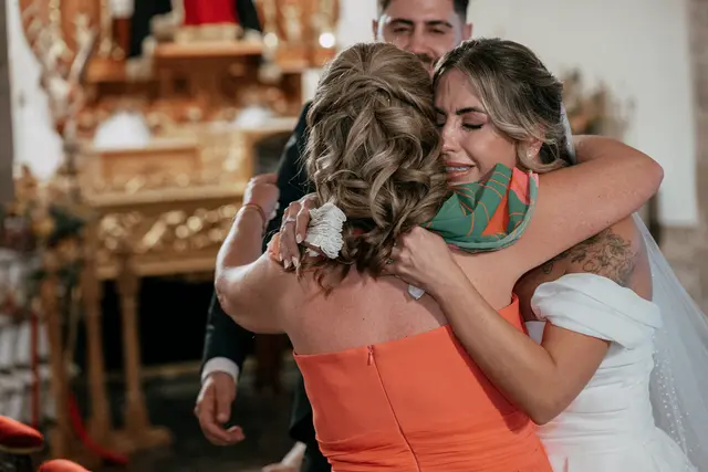 Boda de Ángela y Fernando en Bodegas Emilio Clemente ceremonia portada