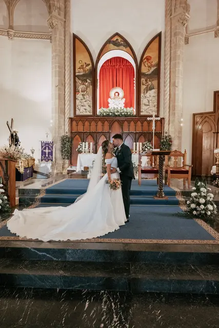 Boda de Ángela y Fernando en Bodegas Emilio Clemente ceremonia