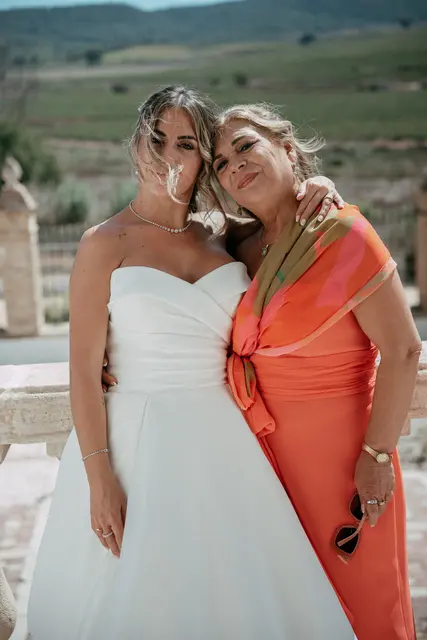 Boda de Ángela y Fernando en Bodegas Emilio Clemente grupales