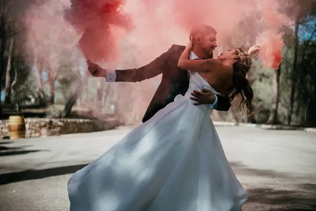 Boda de Ángela y Fernando en Bodegas Emilio Clemente sesion pareja