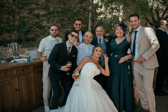 Boda de Ángela y Fernando en Bodegas Emilio Clemente coctel grupales