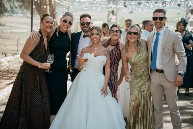 Boda de Ángela y Fernando en Bodegas Emilio Clemente coctel grupales