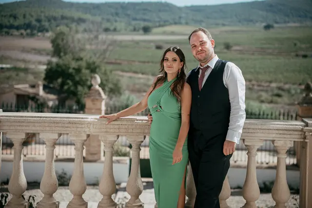 Boda de Ángela y Fernando en Bodegas Emilio Clemente grupales
