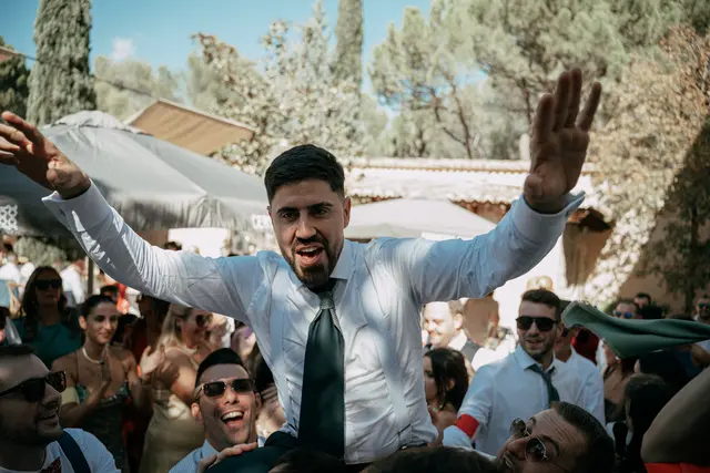 Boda de Ángela y Fernando en Bodegas Emilio Clemente banquete