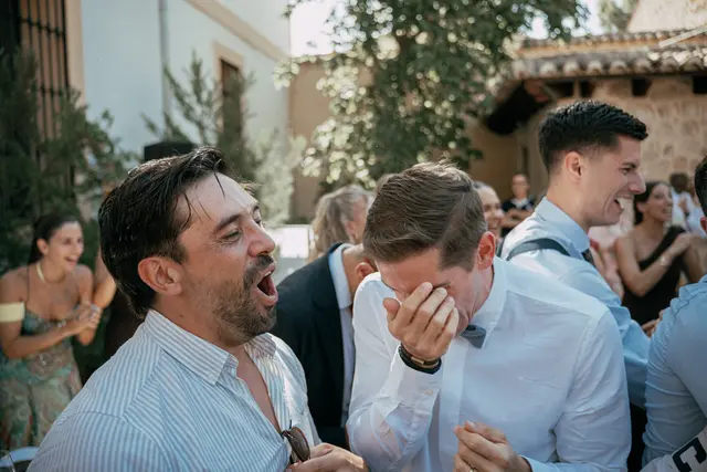 Boda de Ángela y Fernando en Bodegas Emilio Clemente banquete