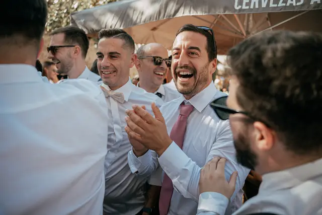 Boda de Ángela y Fernando en Bodegas Emilio Clemente banquete
