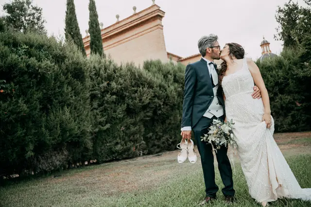 Boda de Anna y Daniel en Jardines La Cartuja portada sesion pareja