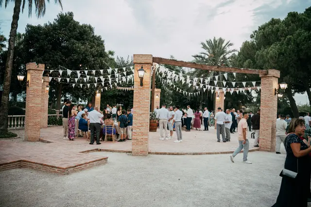 Boda de Anna y Daniel en Jardines La Cartuja coctel