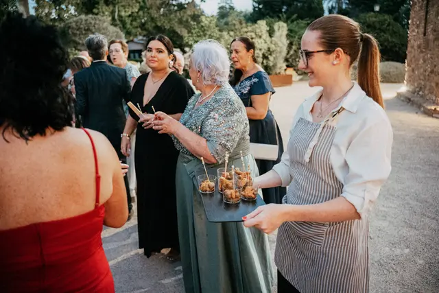 Boda de Anna y Daniel en Jardines La Cartuja coctel
