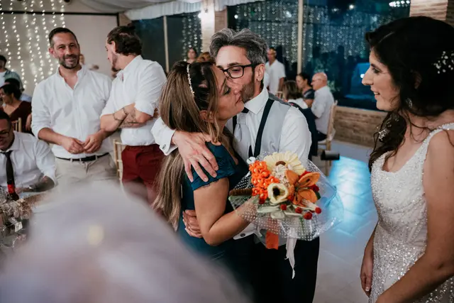 Boda de Anna y Daniel en Jardines La Cartuja banquete