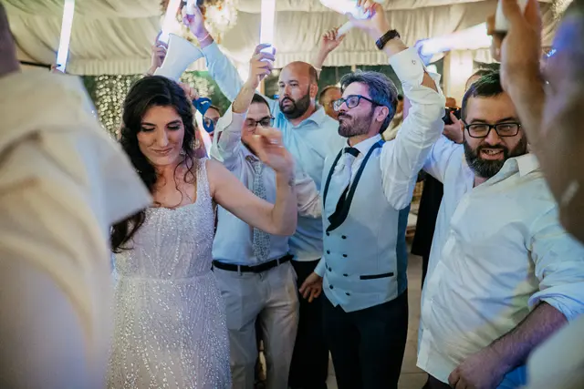 Boda de Anna y Daniel en Jardines La Cartuja banquete