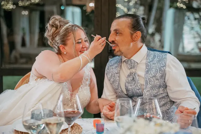 Boda de Alba y Jorge en Villa Delia banquete