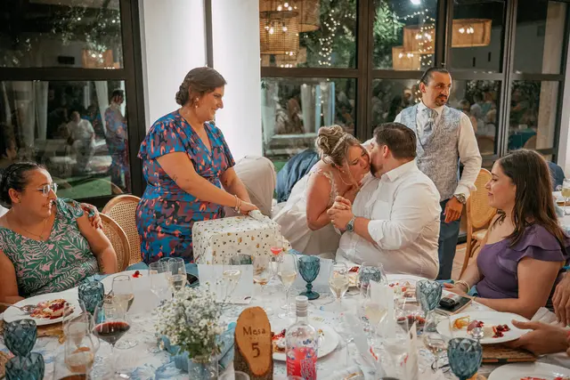 Boda de Alba y Jorge en Villa Delia banquete