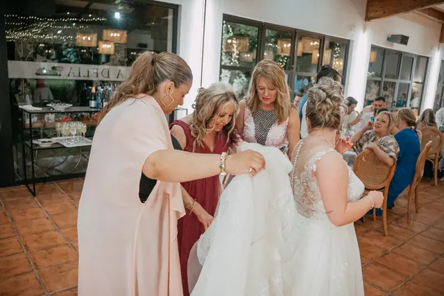 Boda de Alba y Jorge en Villa Delia banquete
