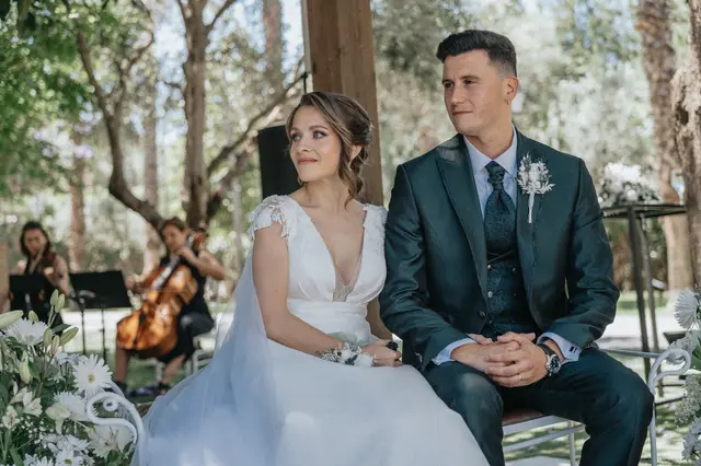 Boda de Célia y Fran en L’Hort de la Vila por Va de Novias. ceremonia