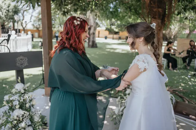 Boda de Célia y Fran en L’Hort de la Vila por Va de Novias. ceremonia