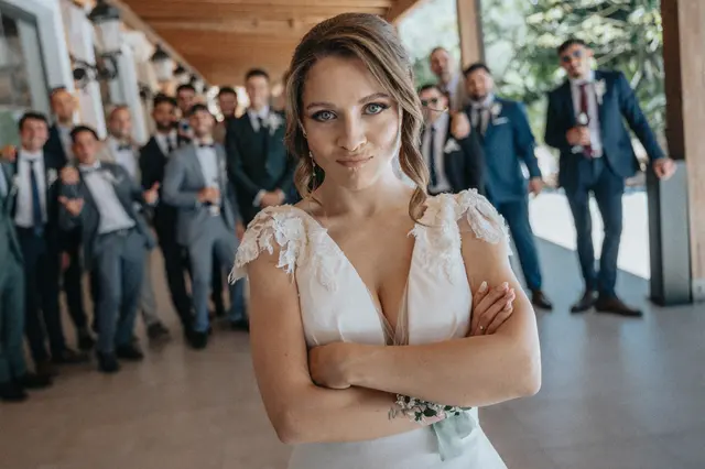 Boda de Célia y Fran en L’Hort de la Vila por Va de Novias. divertidas grupales portada