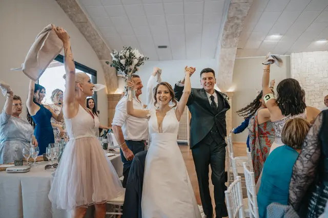 Boda de Célia y Fran en L’Hort de la Vila por Va de Novias. banquete