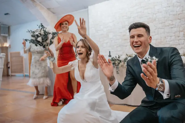 Boda de Célia y Fran en L’Hort de la Vila por Va de Novias. banquete