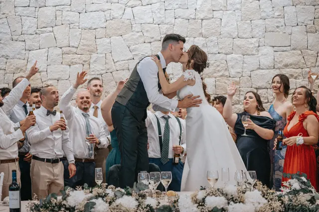 Boda de Célia y Fran en L’Hort de la Vila por Va de Novias. banquete