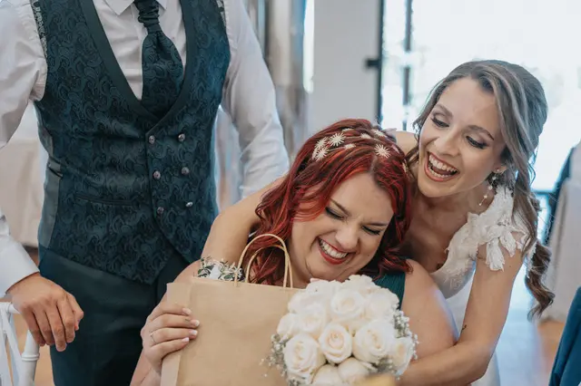 Boda de Célia y Fran en L’Hort de la Vila por Va de Novias. banquete portada