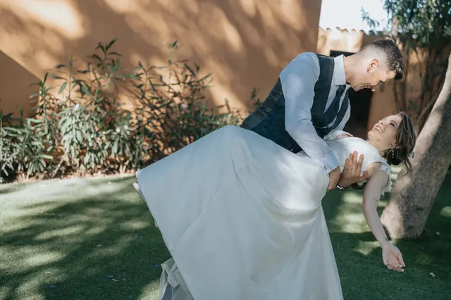 Boda de Célia y Fran en L’Hort de la Vila por Va de Novias. fiesta