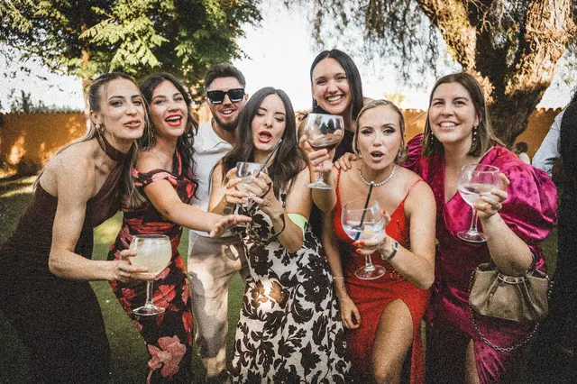 Boda de Célia y Fran en L’Hort de la Vila por Va de Novias. fiesta