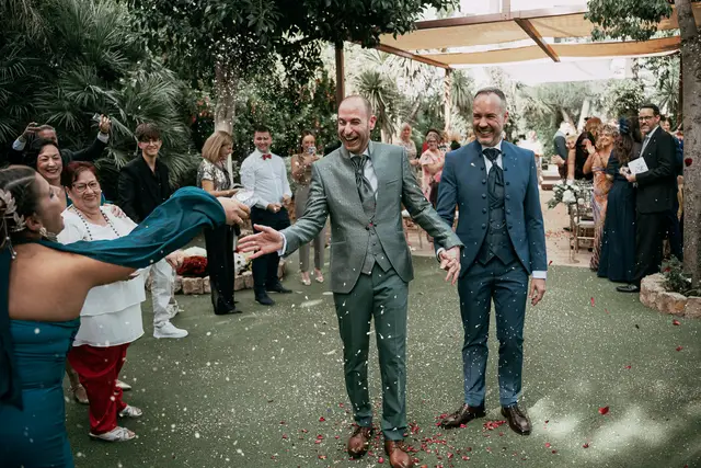 Reportaje boda Jose Sergio Rex Natura LGTB ceremonia portada salida ceremonia