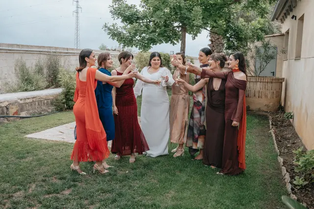 Boda de María y Chema en Masía El Teular, Sueca, una celebración natural y emotiva en Valencia. preparativos