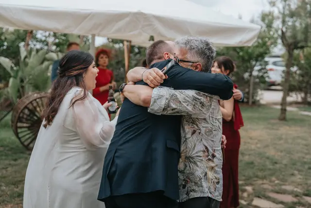Boda de María y Chema en Masía El Teular, Sueca, una celebración natural y emotiva en Valencia. coctel emotivas