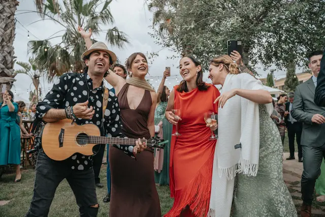 Boda de María y Chema en Masía El Teular, Sueca, una celebración natural y emotiva en Valencia. coctel portada