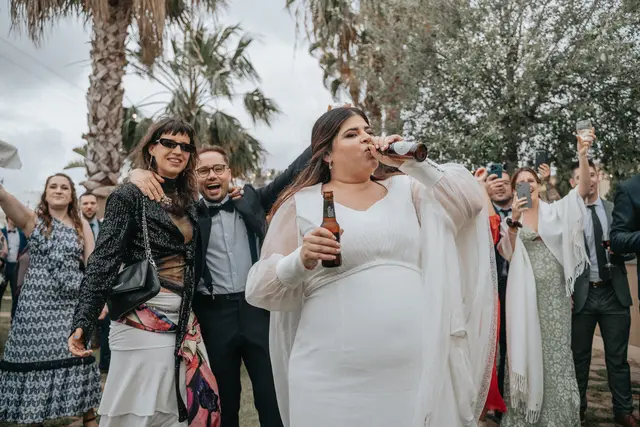 Boda de María y Chema en Masía El Teular, Sueca, una celebración natural y emotiva en Valencia. coctel