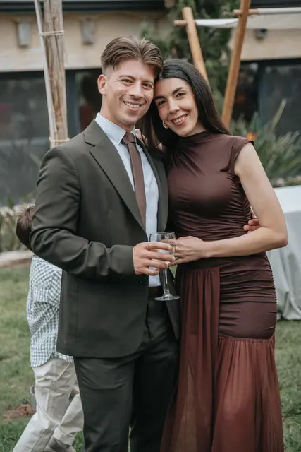 Boda de María y Chema en Masía El Teular, Sueca, una celebración natural y emotiva en Valencia. coctel grupales