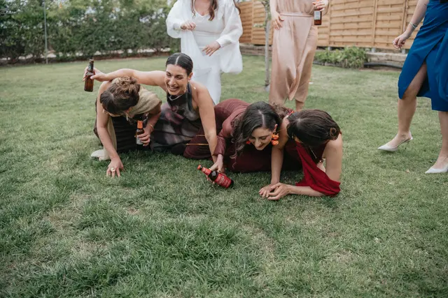 Boda de María y Chema en Masía El Teular, Sueca, una celebración natural y emotiva en Valencia. coctel grupales portada