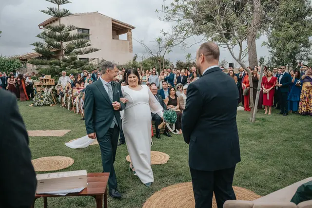 Boda de María y Chema en Masía El Teular, Sueca, una celebración natural y emotiva en Valencia.