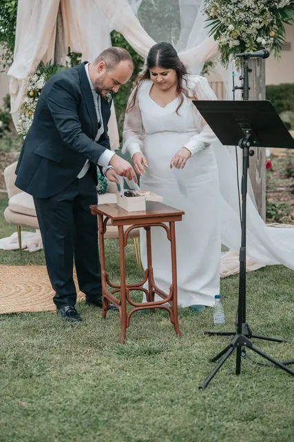 Boda de María y Chema en Masía El Teular, Sueca, una celebración natural y emotiva en Valencia. ceremonia
