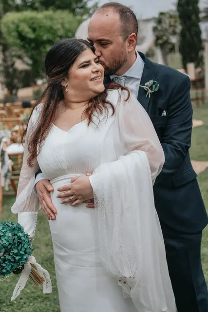 Boda de María y Chema en Masía El Teular, Sueca, una celebración natural y emotiva en Valencia. sesion pareja
